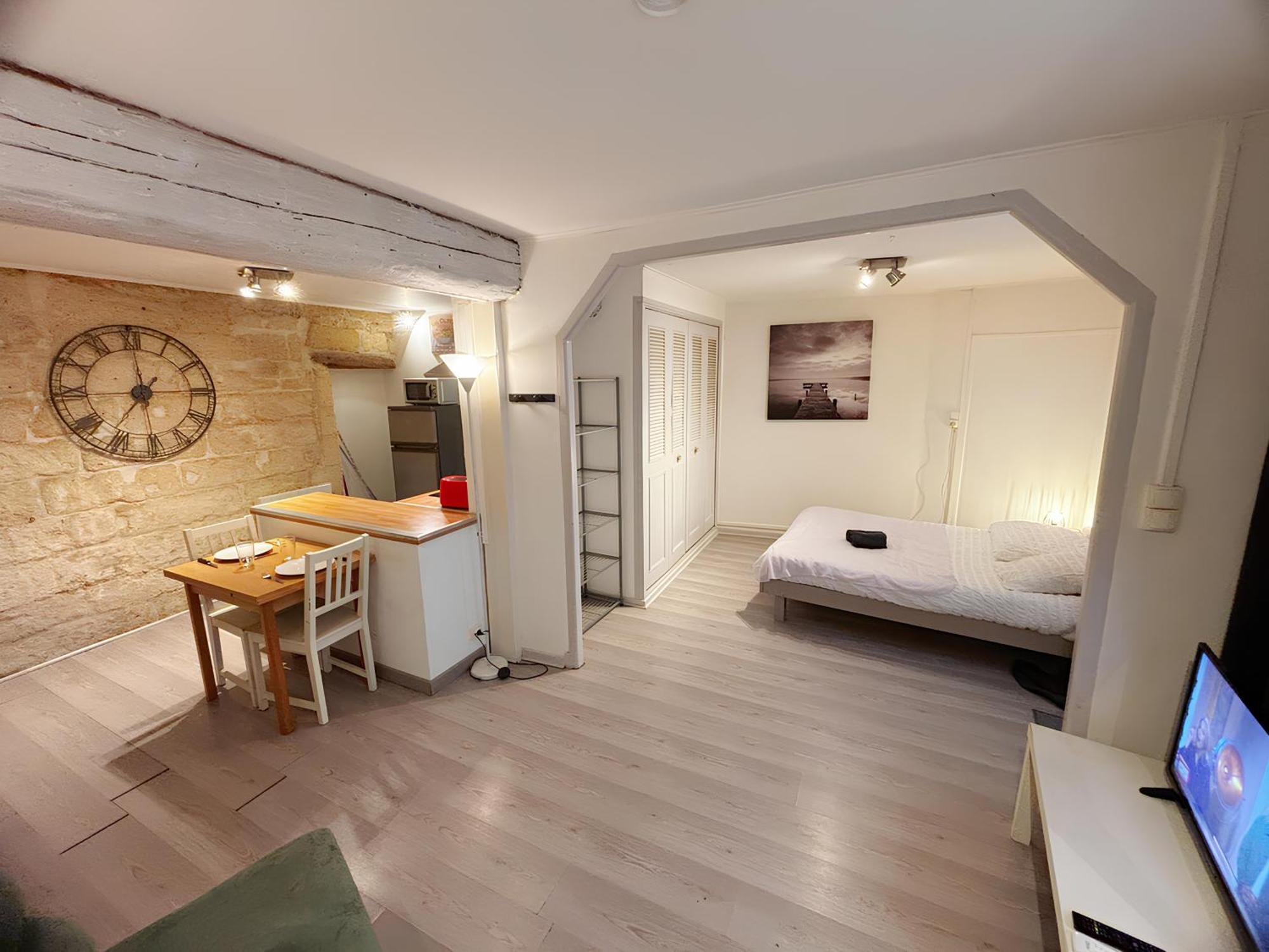 Charme Et Histoire A Apartment